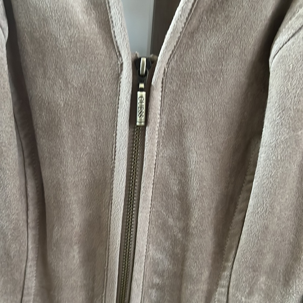 Guess faux suede peplum zip up top XS - Picture 3 of 5